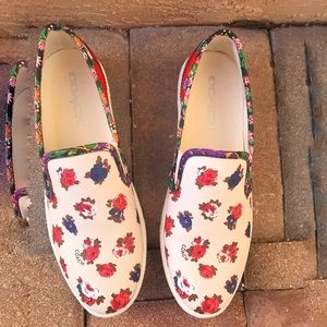 Rosey coach shoes🍓🌹